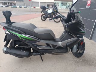 Kawasaki J300 Edición Especial ABS