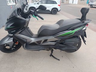Kawasaki J300 Edición Especial ABS