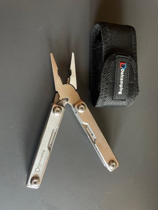 Herramienta Multiusos DaiCamping con Funda