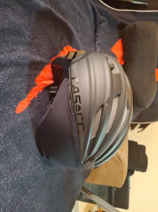 Casco de bicicleta negro mascarilla alemana casco