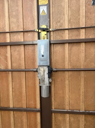 Puerta de garaje automática