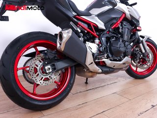 KAWASAKI Z 900