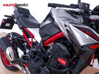KAWASAKI Z 900
