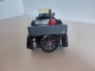 Coche de hojalata