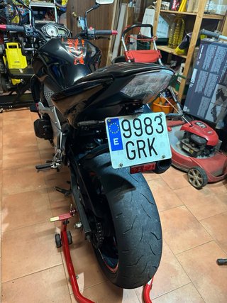 Kawasaki Z750 Naked Negra