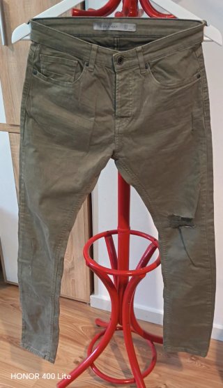 Pantalones Zara Talla M/38-40 Verde y beige