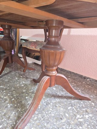 Mesa de comedor ovalada vintage de madera maciza
