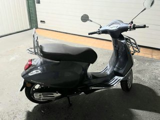 Vespa 125 Primavera Touring 2024 Gris