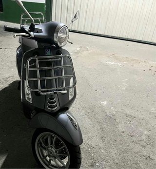 Vespa 125 Primavera Touring 2024 Gris