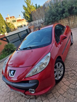 Precioso Peugeot 207 Rojo Descapotable
