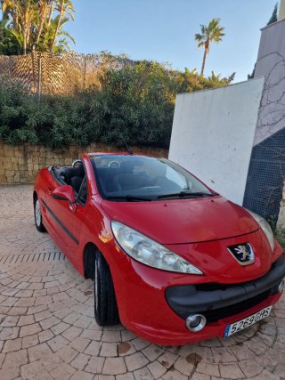 Precioso Peugeot 207 Rojo Descapotable