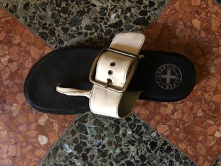 Fiorentini e Baker infradito in pelle bianche