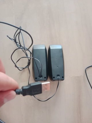Altavoces Logitech Negros