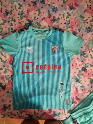 Conjunto Ropa Fútbol Málaga CF Hummel niño 10 años