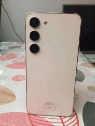 Samsung Galaxy S23 256GB Crema