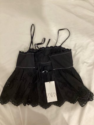 Top Zara Negro Bordado