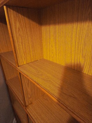Estantería de madera