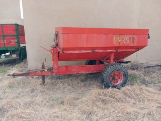 Abonadora 4000kg