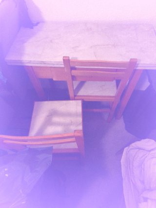 Mesa de cocina y 2 banquetas madera y mármol