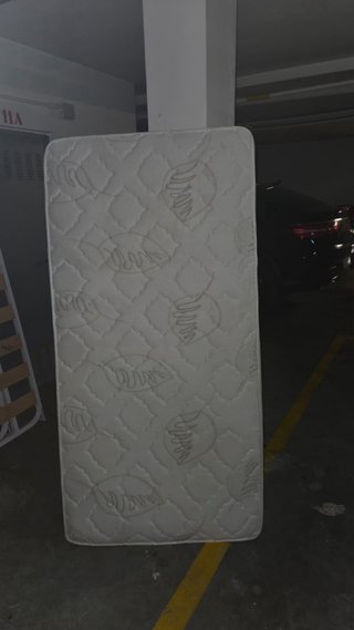Litera metálica con 2 colchones incluidos