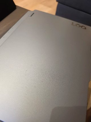 Laptop da gioco Lenovo LOQ 15IAX9