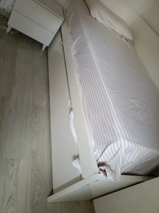 Diván VIHALS blanco con cama nido sin colchones