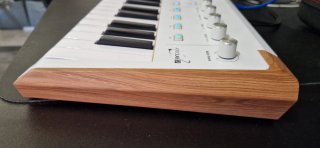 Arturia Astrolab 37 Sintetizador