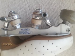 Skate artistico bianco Edea numero 215 con piastra Variant