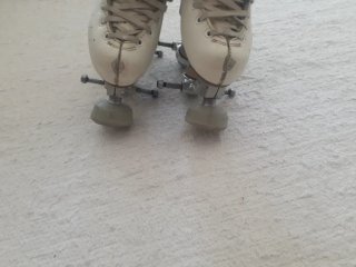 Skate artistico bianco Edea numero 215 con piastra Variant