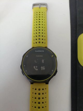 Reloj Garmin Forerunner 230 Amarillo