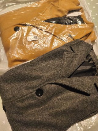 Cappotti lunghi da uomo beige o grigi