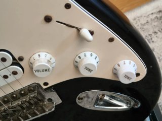 Guitarra Fender Stratocaster MEX SSH Negra