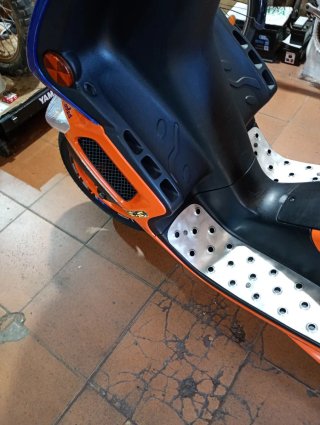 Peugeot Speedfight Scooter Azul/Naranja