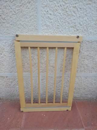 Barrera seguridad infantil con rieles