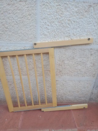 Barrera seguridad infantil con rieles
