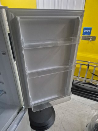 Nevera con congelador frezer blanca