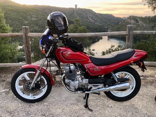 Honda CB 250 (Histórica)