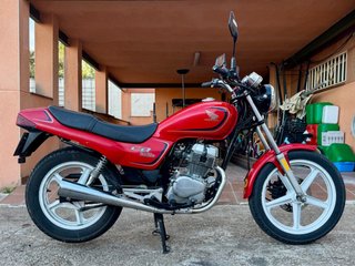 Honda CB 250 (Histórica)