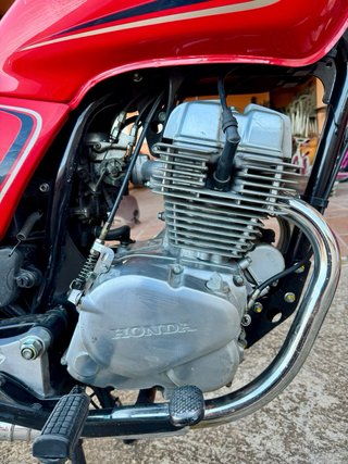 Honda CB 250 (Histórica)