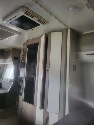 Caravana Hobby 560FC Prestige 11/2024 - Como NUEVA