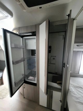 Caravana Hobby 560FC Prestige 11/2024 - Como NUEVA