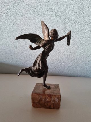Scultura d'epoca Nike