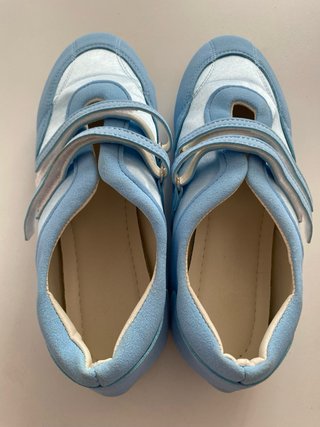 Zapatos planos de punta redonda con velcro
