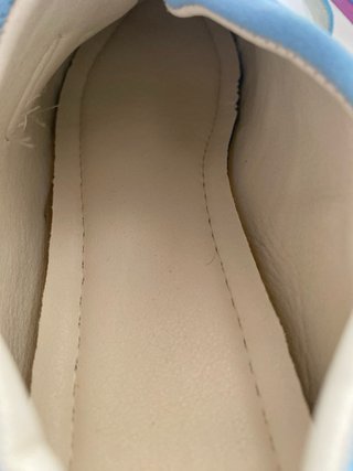 Zapatos planos de punta redonda con velcro