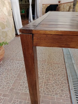Mesa y 4 sillas de jardín madera