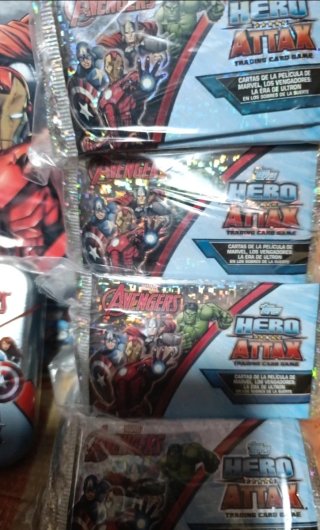100 sobres cromos Avengers+ archivador + mini lata