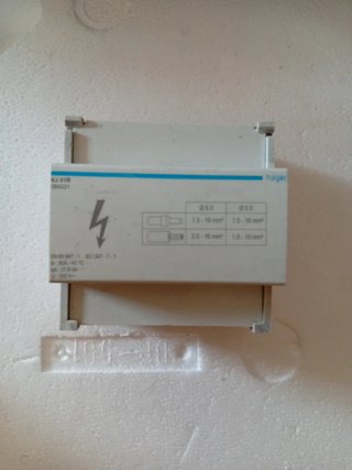 Hager KJ 01B Repartidor de Carga