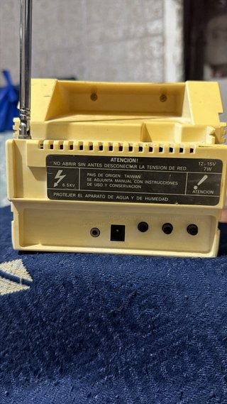 Televisor Portátil Elekta MRT-900 No tiene cables