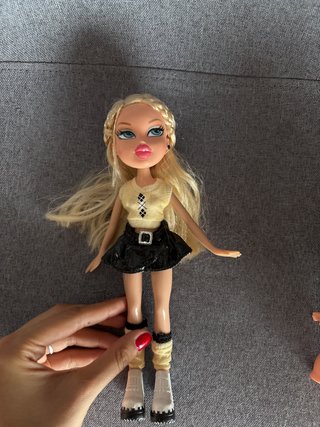 Muñeca Bratz rubia