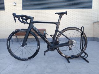 Merida Reacto 4000 Negra y Rojo. Negro Customizado